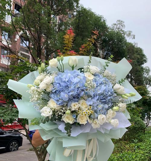 花束的花束含义是什么？如何正确理解花束中的情感表达？