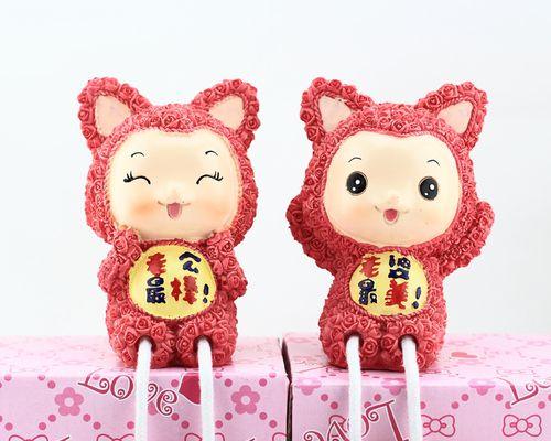 涂娃娃上许多玫瑰花代表什么？这是否象征着爱情？