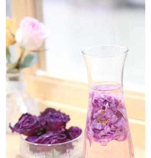 干花玫瑰花秋色的养护技巧是什么？