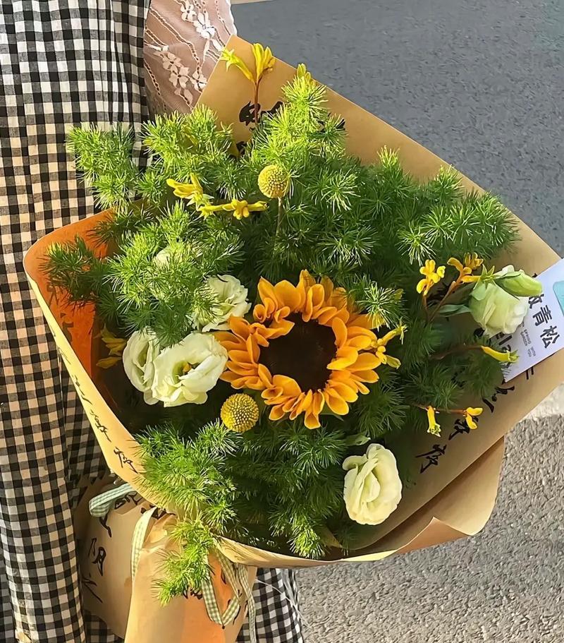 初见鲜花代表的花语是什么？