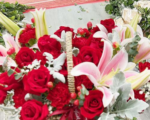 16朵玫瑰花代表什么？送老婆有何特别含义？