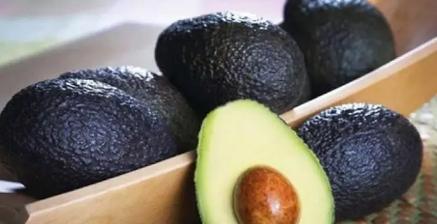 牛油果果实能吃吗？食用牛油果的正确方法是什么？