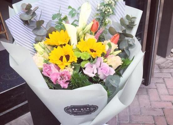 女生生日送什么花最合适？不同花语代表什么含义？